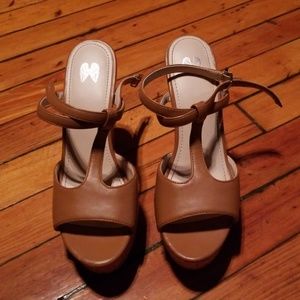 Victoria secreat wedges